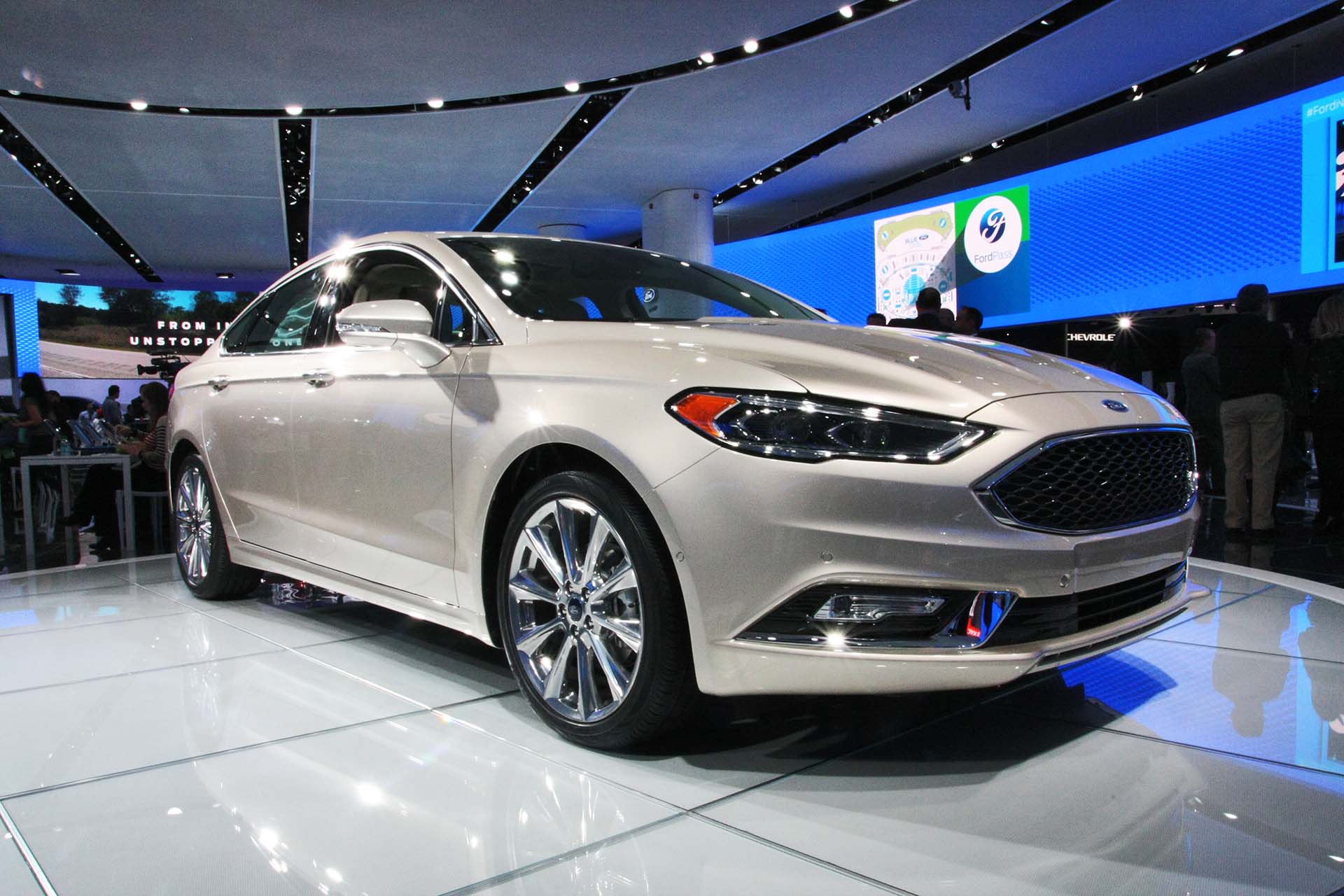 If you're looking for confidence and a hybrid powertrain, however, you'll find a worthy contender on our own shores with the 2017 Ford Fusion. Buyers will have their pick of four-cylinder and V6 EcoBoost engines, with Hybrid and Energi versions also available.