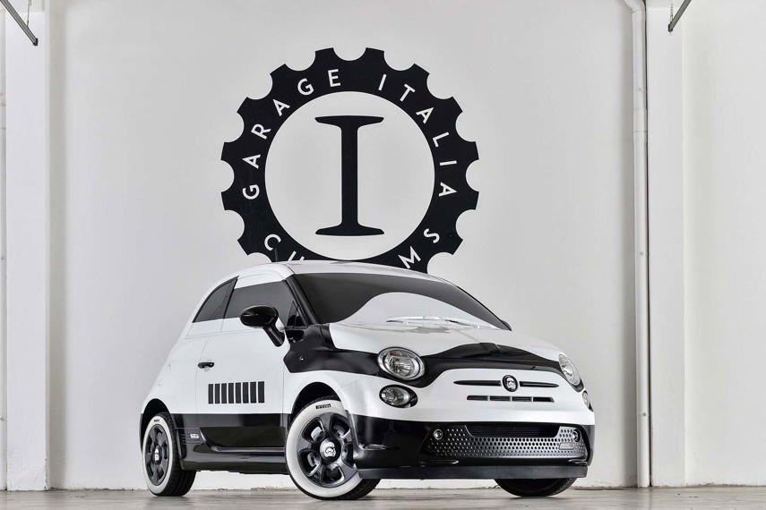 Garage Italia’s got a little bit more budget than most of the fan cars on this list, which is why their Stormtrooper-inspired Fiat 500e offers a level of fit and finish seldom seen in the world of Star Wars tributes. Similar in theme to the Stormtrooper Dodge Chargers that took part in an Uber promo earlier in 2015, the electric Fiat 500e boasts a stylized helmet paint job with black and white highlights intended to evoke Stormtrooper armor both inside and out.