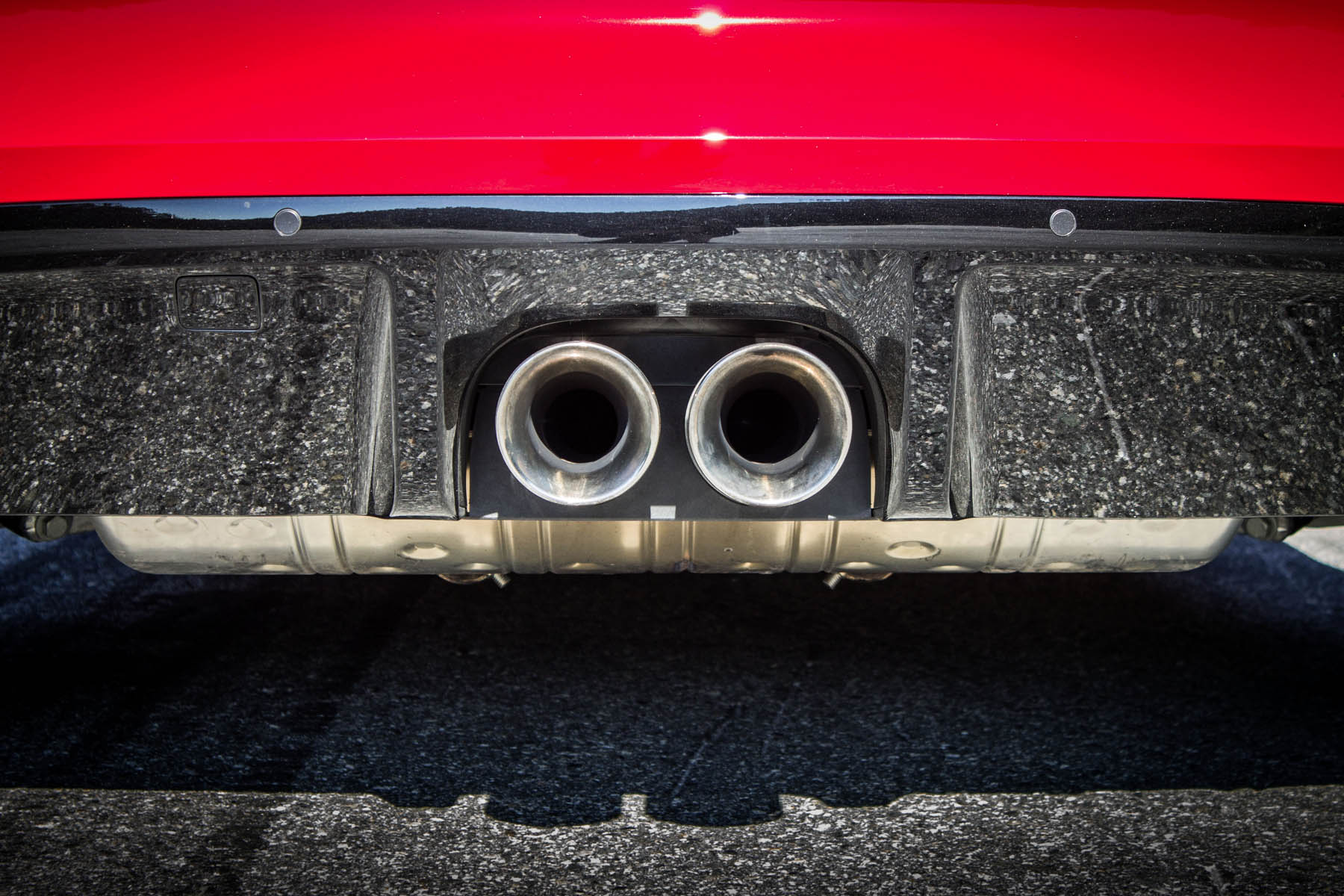 Snap! Crackle! Pop! No, not the breakfast cereal chappies – these are the explosive percussions you get out of the F-Type's massive tailpipes on startup. The sports exhaust is loud enough to annoy the neighbours, even in regular mode, but owning a Jag is all about being a bit caddish anyway. Feel free to disturb someone's slumber.
