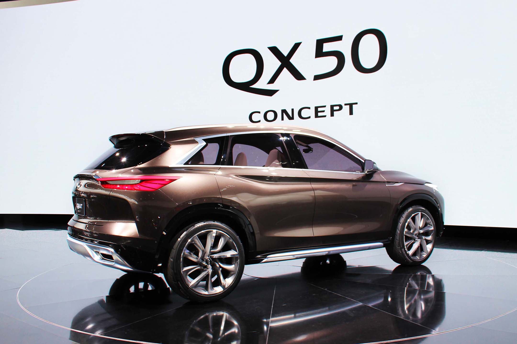 SG: I love the design on the QX50 concept. It takes the Infiniti design to a whole new level and the “spread wings” look to the headlights and taillights is gorgeous.